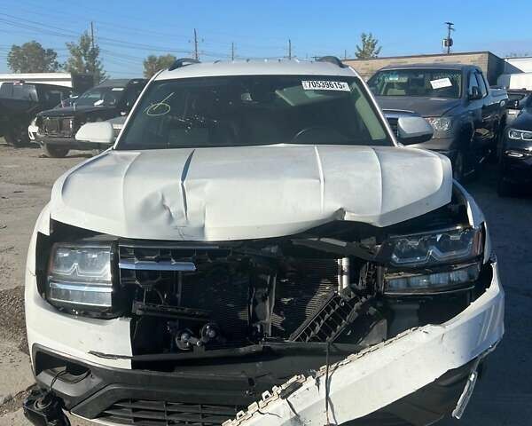 Білий Фольксваген Atlas, об'ємом двигуна 3.6 л та пробігом 173 тис. км за 12500 $, фото 20 на Automoto.ua