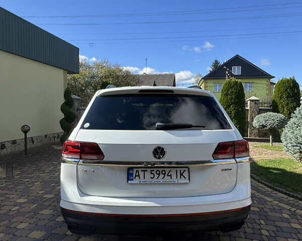 Белый Фольксваген Atlas, объемом двигателя 3.6 л и пробегом 120 тыс. км за 28999 $, фото 6 на Automoto.ua