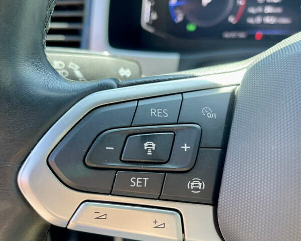 Белый Фольксваген Atlas, объемом двигателя 1.98 л и пробегом 68 тыс. км за 37000 $, фото 38 на Automoto.ua