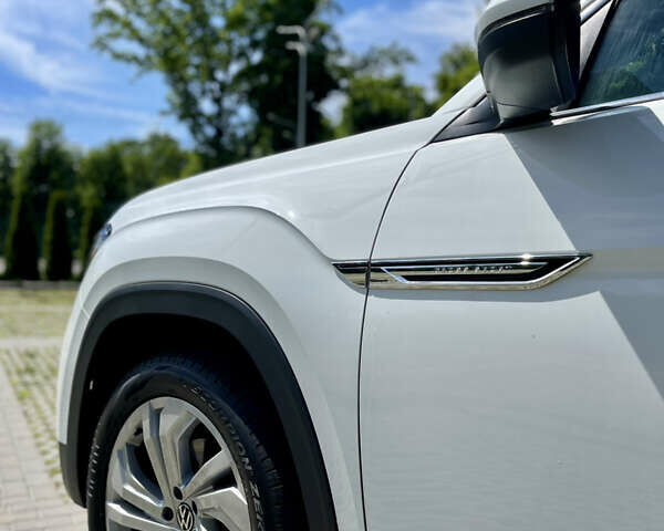 Белый Фольксваген Atlas, объемом двигателя 1.98 л и пробегом 68 тыс. км за 37000 $, фото 3 на Automoto.ua