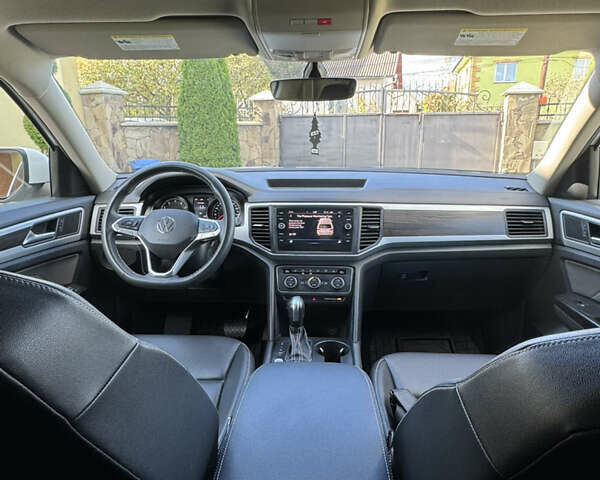 Белый Фольксваген Atlas, объемом двигателя 3.6 л и пробегом 120 тыс. км за 28999 $, фото 10 на Automoto.ua