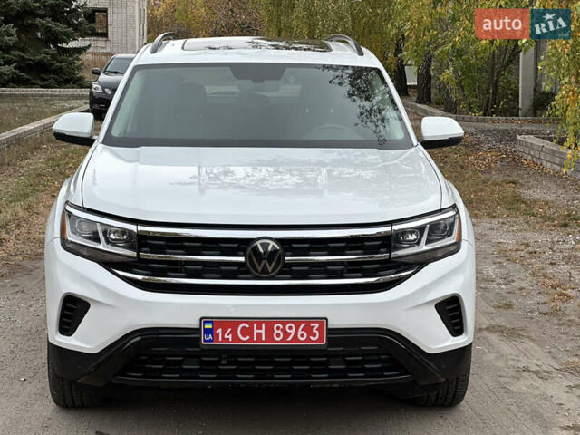 Белый Фольксваген Atlas, объемом двигателя 3.6 л и пробегом 83 тыс. км за 25500 $, фото 2 на Automoto.ua