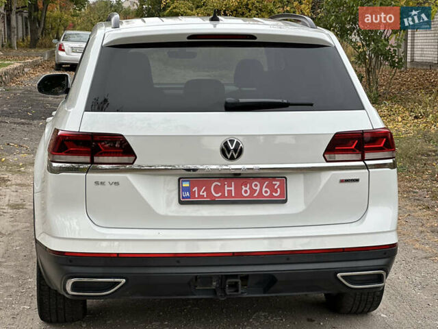 Белый Фольксваген Atlas, объемом двигателя 3.6 л и пробегом 83 тыс. км за 25500 $, фото 4 на Automoto.ua