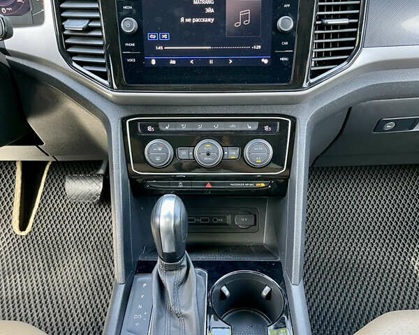 Белый Фольксваген Atlas, объемом двигателя 1.98 л и пробегом 68 тыс. км за 37000 $, фото 21 на Automoto.ua