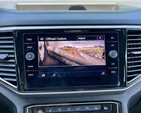 Белый Фольксваген Atlas, объемом двигателя 1.98 л и пробегом 68 тыс. км за 37000 $, фото 30 на Automoto.ua