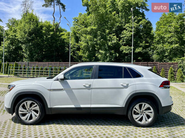 Белый Фольксваген Atlas, объемом двигателя 1.98 л и пробегом 68 тыс. км за 37000 $, фото 2 на Automoto.ua