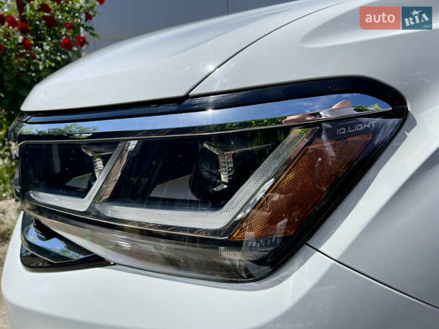 Белый Фольксваген Atlas, объемом двигателя 1.98 л и пробегом 68 тыс. км за 37000 $, фото 40 на Automoto.ua