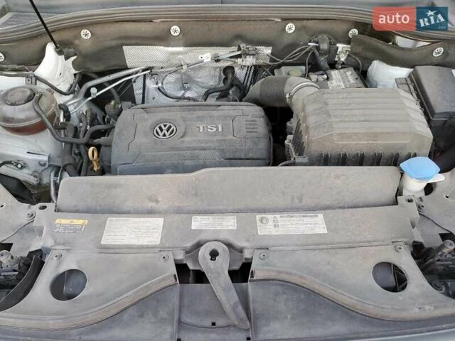 Білий Фольксваген Atlas, об'ємом двигуна 2 л та пробігом 113 тис. км за 6400 $, фото 10 на Automoto.ua