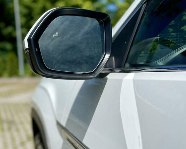 Белый Фольксваген Atlas, объемом двигателя 1.98 л и пробегом 68 тыс. км за 37000 $, фото 24 на Automoto.ua