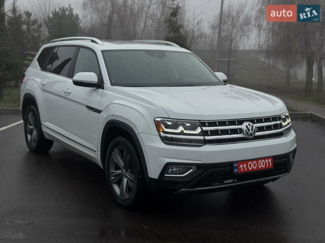 Белый Фольксваген Atlas, объемом двигателя 3.6 л и пробегом 96 тыс. км за 23750 $, фото 1 на Automoto.ua