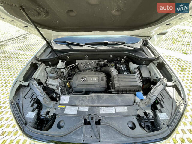 Белый Фольксваген Atlas, объемом двигателя 1.98 л и пробегом 68 тыс. км за 37000 $, фото 31 на Automoto.ua