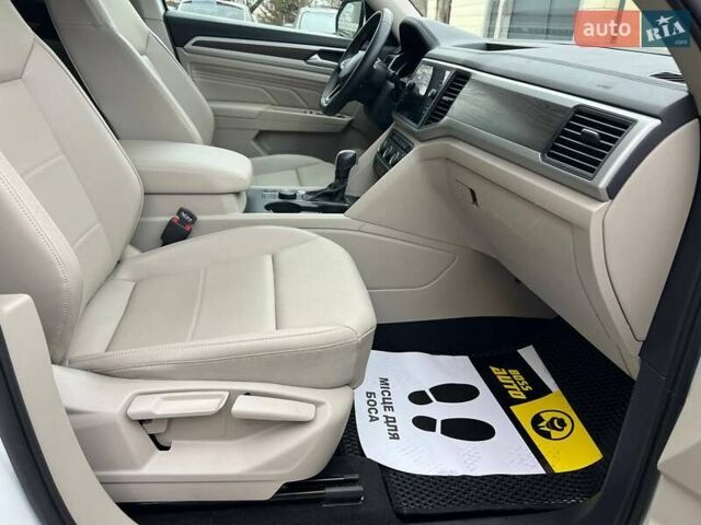 Білий Фольксваген Atlas, об'ємом двигуна 3.6 л та пробігом 131 тис. км за 27500 $, фото 22 на Automoto.ua