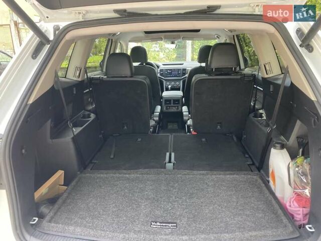 Белый Фольксваген Atlas, объемом двигателя 3.6 л и пробегом 36 тыс. км за 27000 $, фото 12 на Automoto.ua