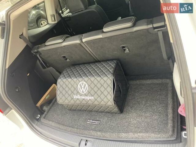 Белый Фольксваген Atlas, объемом двигателя 3.6 л и пробегом 36 тыс. км за 27000 $, фото 11 на Automoto.ua