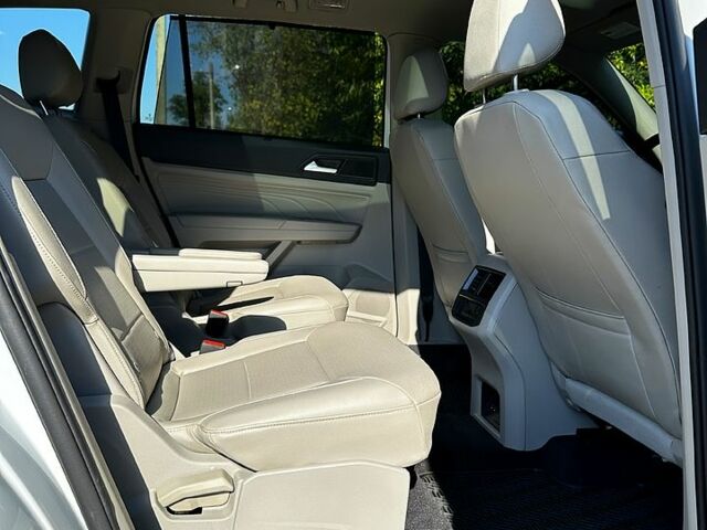 Белый Фольксваген Atlas, объемом двигателя 3.6 л и пробегом 70 тыс. км за 27500 $, фото 9 на Automoto.ua