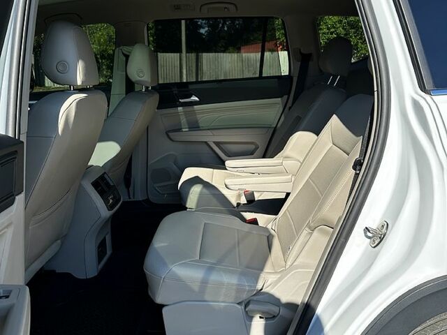 Белый Фольксваген Atlas, объемом двигателя 3.6 л и пробегом 70 тыс. км за 27500 $, фото 13 на Automoto.ua