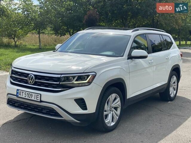 Белый Фольксваген Atlas, объемом двигателя 3.6 л и пробегом 36 тыс. км за 27000 $, фото 1 на Automoto.ua
