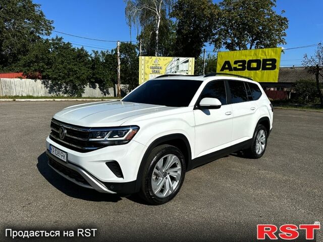 Белый Фольксваген Atlas, объемом двигателя 3.6 л и пробегом 70 тыс. км за 27500 $, фото 3 на Automoto.ua