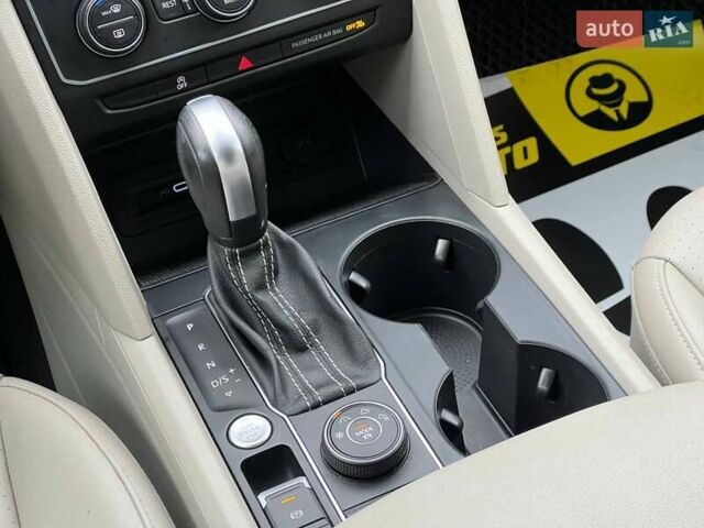 Білий Фольксваген Atlas, об'ємом двигуна 3.6 л та пробігом 131 тис. км за 27500 $, фото 19 на Automoto.ua