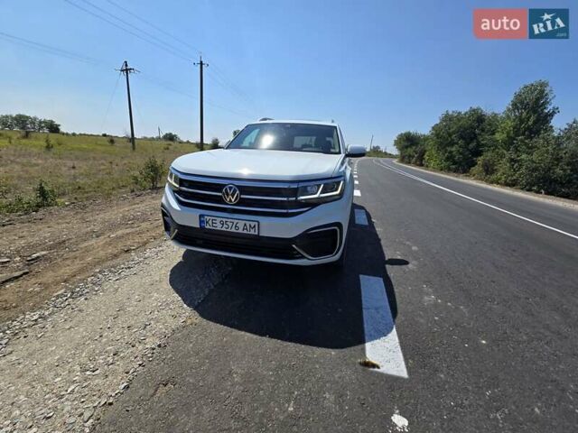 Белый Фольксваген Atlas, объемом двигателя 3.6 л и пробегом 81 тыс. км за 31999 $, фото 18 на Automoto.ua