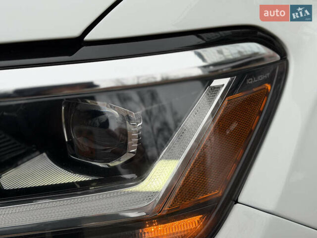 Білий Фольксваген Atlas, об'ємом двигуна 3.6 л та пробігом 61 тис. км за 33700 $, фото 28 на Automoto.ua