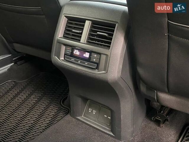 Белый Фольксваген Atlas, объемом двигателя 3.6 л и пробегом 105 тыс. км за 30999 $, фото 32 на Automoto.ua