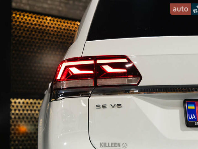 Белый Фольксваген Atlas, объемом двигателя 3.6 л и пробегом 101 тыс. км за 26700 $, фото 21 на Automoto.ua