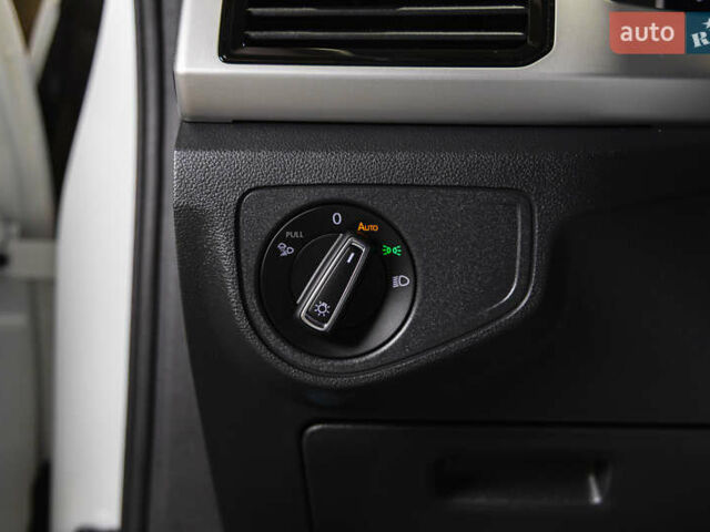 Белый Фольксваген Atlas, объемом двигателя 3.6 л и пробегом 101 тыс. км за 26700 $, фото 34 на Automoto.ua