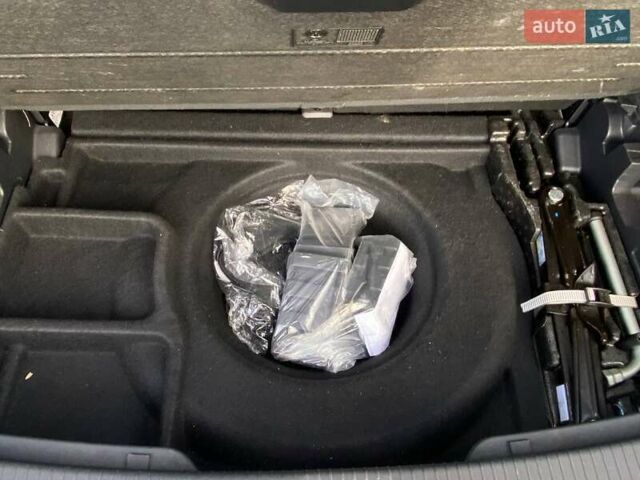 Белый Фольксваген Atlas, объемом двигателя 3.6 л и пробегом 105 тыс. км за 30999 $, фото 41 на Automoto.ua