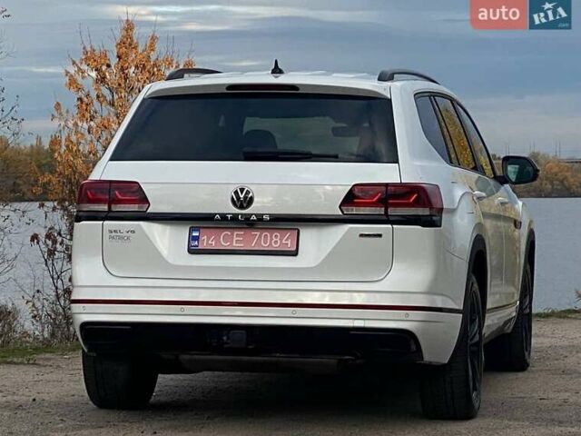 Белый Фольксваген Atlas, объемом двигателя 3.6 л и пробегом 105 тыс. км за 30999 $, фото 6 на Automoto.ua