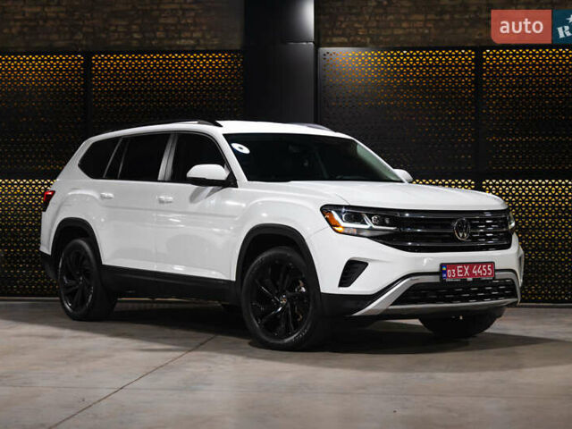 Белый Фольксваген Atlas, объемом двигателя 3.6 л и пробегом 101 тыс. км за 26700 $, фото 2 на Automoto.ua