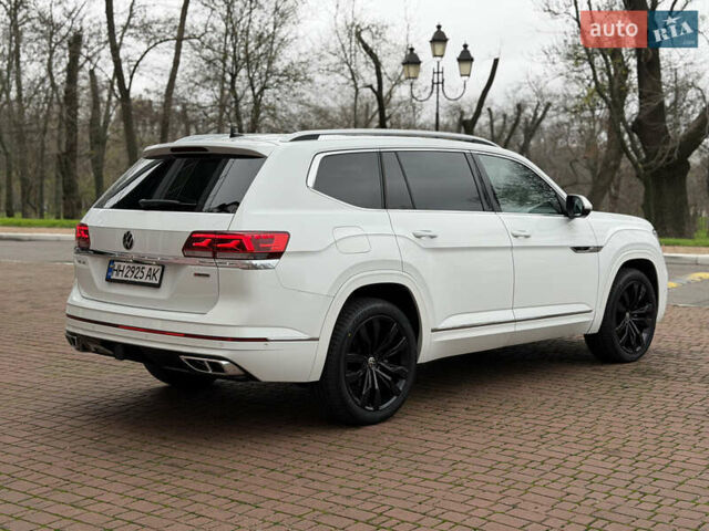 Білий Фольксваген Atlas, об'ємом двигуна 3.6 л та пробігом 61 тис. км за 33700 $, фото 6 на Automoto.ua