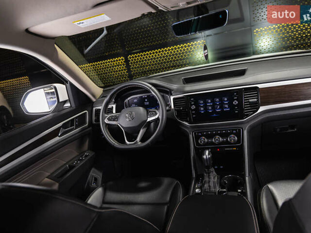 Белый Фольксваген Atlas, объемом двигателя 3.6 л и пробегом 101 тыс. км за 26700 $, фото 18 на Automoto.ua