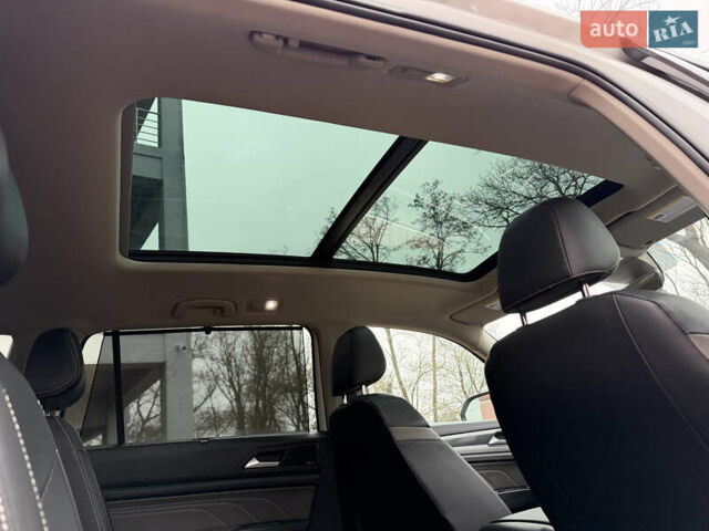 Білий Фольксваген Atlas, об'ємом двигуна 3.6 л та пробігом 61 тис. км за 33700 $, фото 23 на Automoto.ua