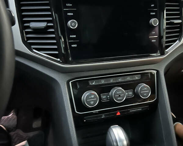 Белый Фольксваген Atlas, объемом двигателя 3.6 л и пробегом 50 тыс. км за 29000 $, фото 16 на Automoto.ua