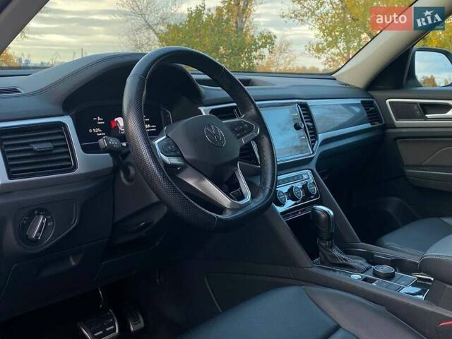 Белый Фольксваген Atlas, объемом двигателя 3.6 л и пробегом 105 тыс. км за 30999 $, фото 21 на Automoto.ua