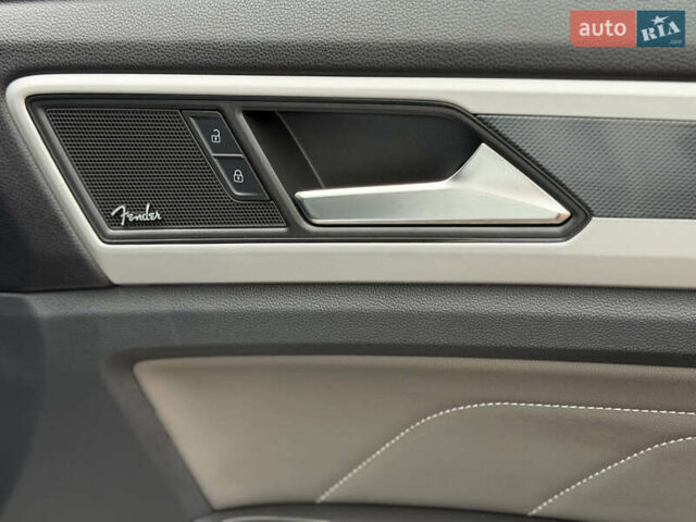 Білий Фольксваген Atlas, об'ємом двигуна 3.6 л та пробігом 61 тис. км за 33700 $, фото 19 на Automoto.ua