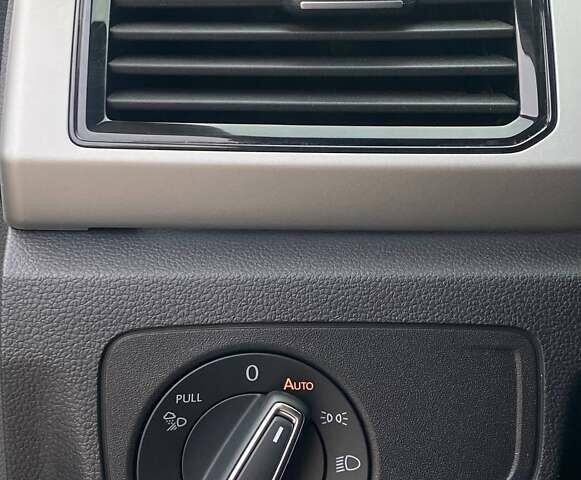 Белый Фольксваген Atlas, объемом двигателя 3.6 л и пробегом 105 тыс. км за 30999 $, фото 28 на Automoto.ua