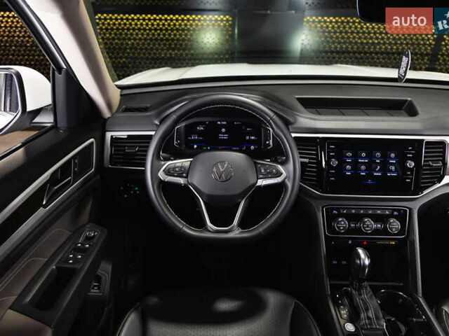 Белый Фольксваген Atlas, объемом двигателя 3.6 л и пробегом 101 тыс. км за 26700 $, фото 10 на Automoto.ua