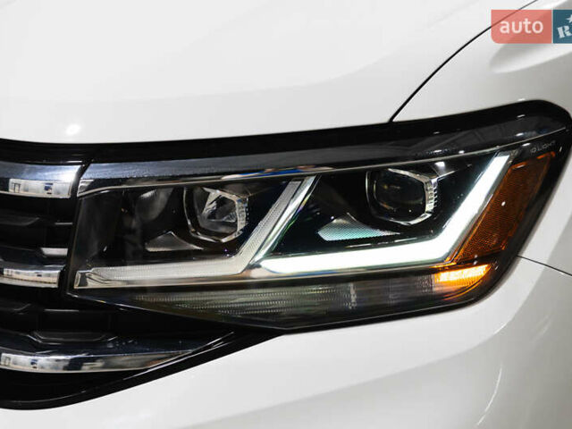 Белый Фольксваген Atlas, объемом двигателя 3.6 л и пробегом 101 тыс. км за 26700 $, фото 5 на Automoto.ua