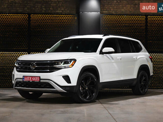 Белый Фольксваген Atlas, объемом двигателя 3.6 л и пробегом 101 тыс. км за 26700 $, фото 1 на Automoto.ua