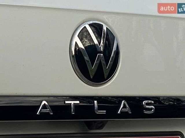 Белый Фольксваген Atlas, объемом двигателя 3.6 л и пробегом 105 тыс. км за 30999 $, фото 13 на Automoto.ua
