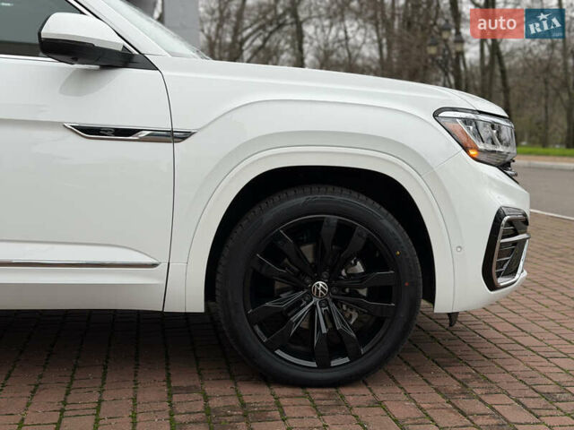 Білий Фольксваген Atlas, об'ємом двигуна 3.6 л та пробігом 61 тис. км за 33700 $, фото 4 на Automoto.ua