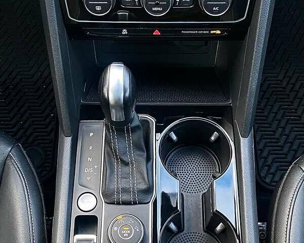 Белый Фольксваген Atlas, объемом двигателя 3.6 л и пробегом 105 тыс. км за 30999 $, фото 23 на Automoto.ua