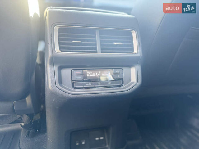 Фольксваген Atlas 2024 в Кропивницком (Кировограде) на Automoto.ua Белый Фольксваген Atlas, объемом двигателя 2 л и пробегом 40 тыс. км за 47500 $, фото 15 на Automoto.ua