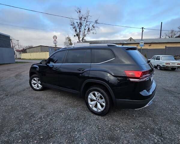 Черный Фольксваген Atlas, объемом двигателя 3.6 л и пробегом 180 тыс. км за 19600 $, фото 7 на Automoto.ua