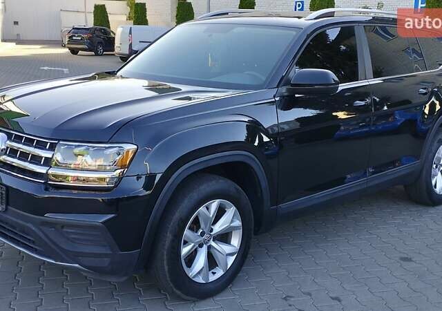 Чорний Фольксваген Atlas, об'ємом двигуна 3.6 л та пробігом 122 тис. км за 16500 $, фото 1 на Automoto.ua