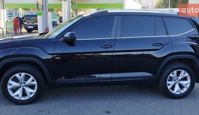 Чорний Фольксваген Atlas, об'ємом двигуна 3.6 л та пробігом 122 тис. км за 16500 $, фото 3 на Automoto.ua