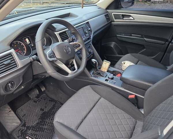 Черный Фольксваген Atlas, объемом двигателя 3.6 л и пробегом 180 тыс. км за 19600 $, фото 11 на Automoto.ua