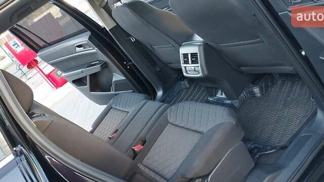 Чорний Фольксваген Atlas, об'ємом двигуна 3.6 л та пробігом 122 тис. км за 16500 $, фото 20 на Automoto.ua